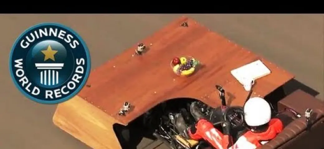 Video: il divano più veloce del Mondo