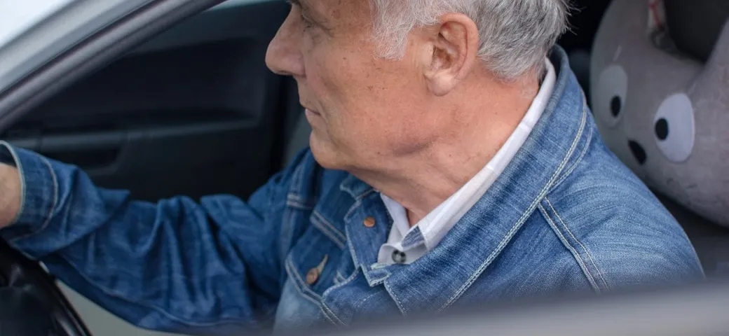 Patente di guida, come funziona il rinnovo per gli over 70