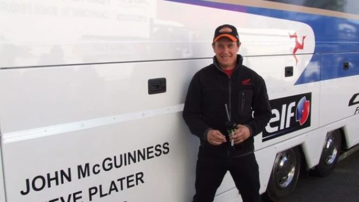 Intervista a John McGuinness, il pilota del Tourist Trophy al Bol d'Or 2011