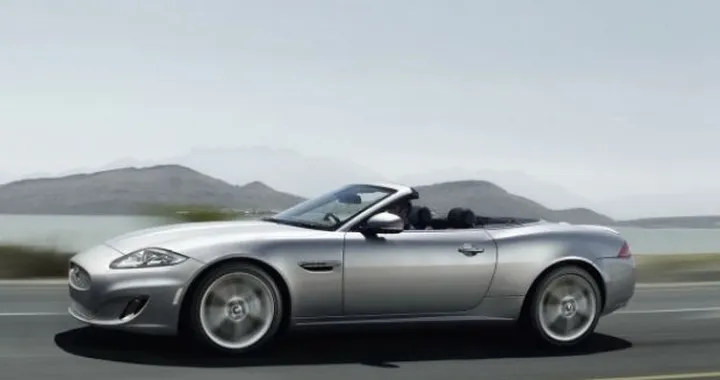 Jaguar XK ed XKR restyling: salone di New York 2011