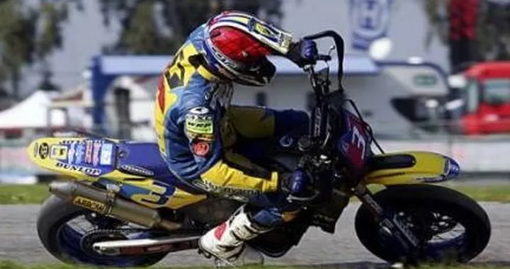 Supermoto: a Ferrara Beltrami-Delepine show