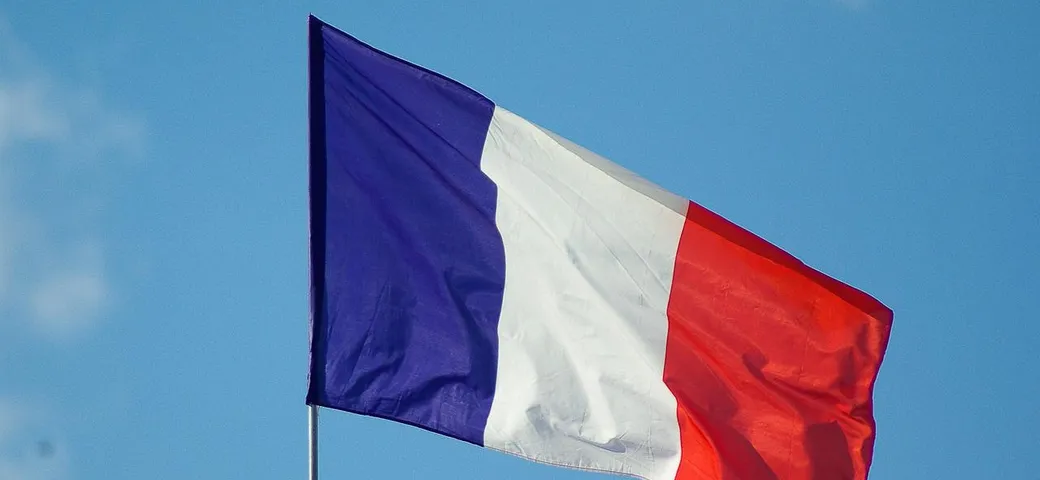 Auto elettriche: in Francia a 100 euro al mese