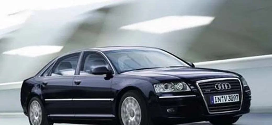 Audi A8: monterà il V12 TDI della R10?
