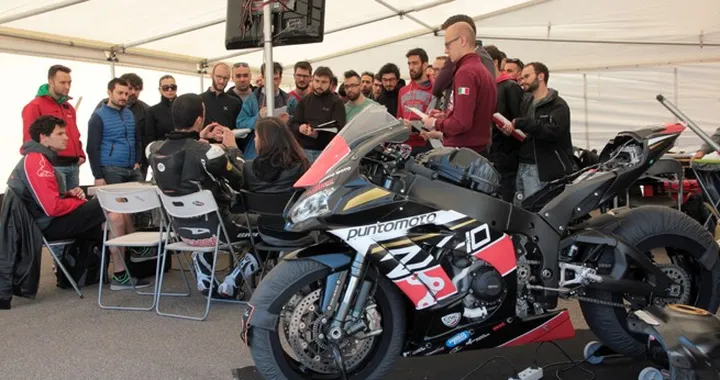 Master Ingegneria moto da corsa