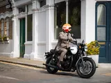 Triumph: ecco la Bonneville T120 Black Distinguished Gentleman's Ride Limited Edition