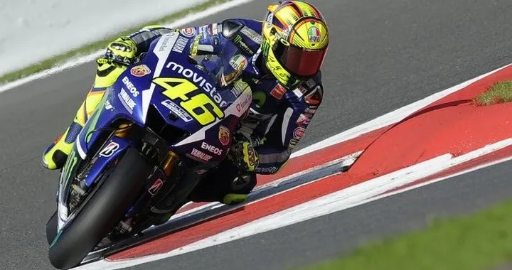 MotoGP Silverstone, Valentino Rossi in 2a fila: "Più veloci per il podio"