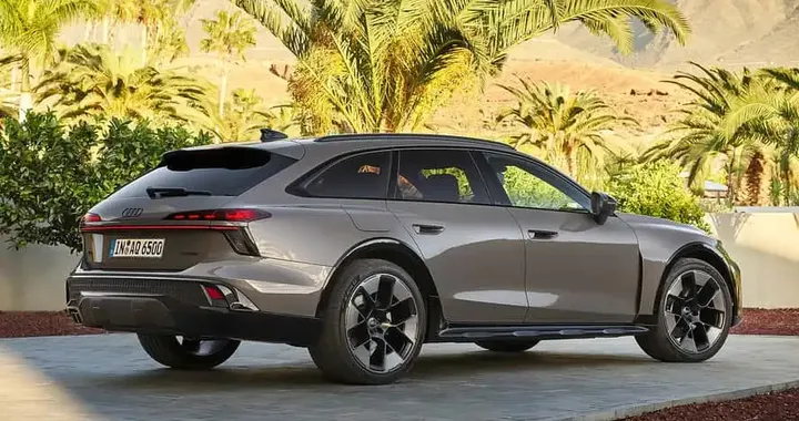 Audi A6 Allroad 2026: più larga, più alta e ora anche plug-in hybrid