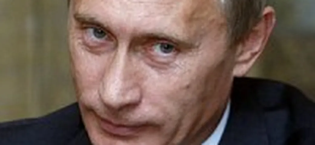 Russia: Putin stanzia 1,7 miliardi di euro a sostegno dei costruttori locali