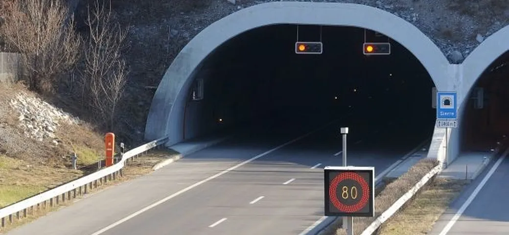 Le autorità svizzere fanno scattare una rogatoria internazionale per una multa da 132.5 euro