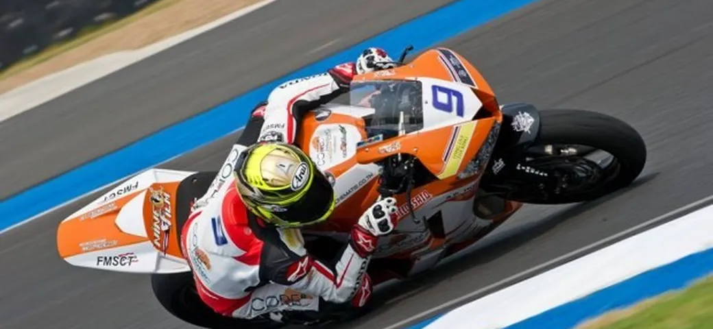 Supersport Thailandia 2015: Wilairot profeta in patria, Sofuoglu e Jacobsen sul podio [Foto]