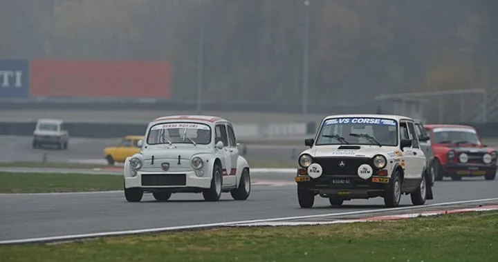 Abarth Race Days 2010: 5000 partecipanti e 1200 esemplari a Varano