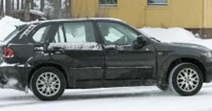 BMW X5 2006 - ennesime foto spia
