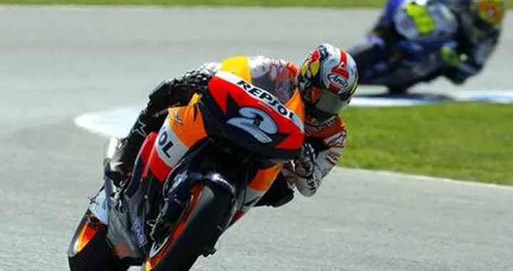 MotoGP Estoril FP2: Pedrosa tira la zampata, Rossi a 40 millesimi. Stoner 7°