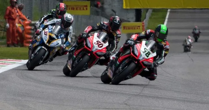 SBK Monza, (quasi) pari e patta fra Aprilia e BMW. Melandri, doppietta sfiorata
