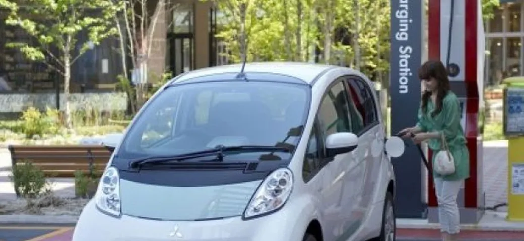 Mitsubishi I-Miev: negli Stati Uniti anche la versione a benzina
