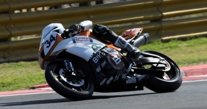 WSS: Michele Pirro, infortunato, salta Silverstone. Al suo posto Ronan Quarmby