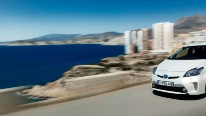 Toyota Prius Plug-In Hybrid: l'ibrida con la presa di corrente