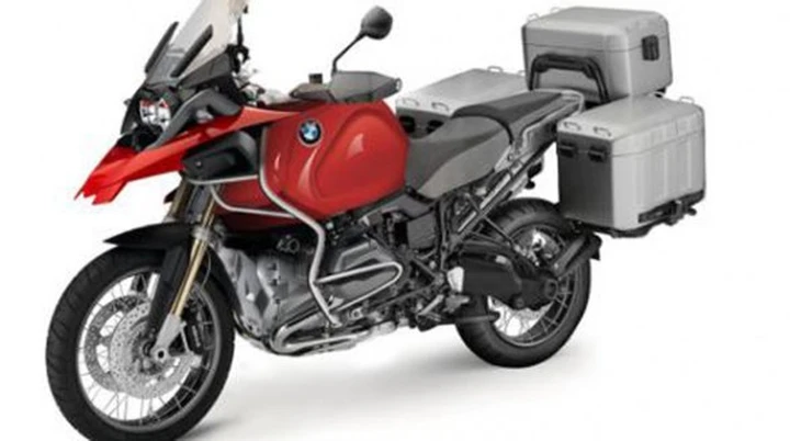 Anteprima BMW 2014: R 1200 R, R 1200 GS Adventure e R 1200 RT