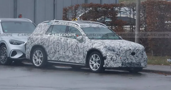 Mercedes-Benz GLC, terza fila di posti per l'elettrica: 7 posti