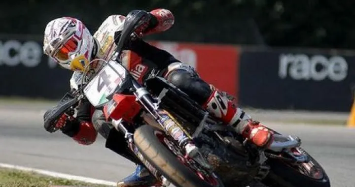 BSB: Christian Iddon, dalla Supermoto alla Superbike, come se niente fosse...