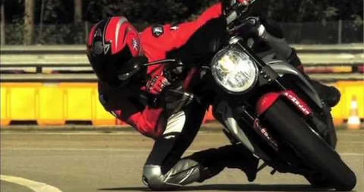 Diablo Rosso Corsa: Presentazione