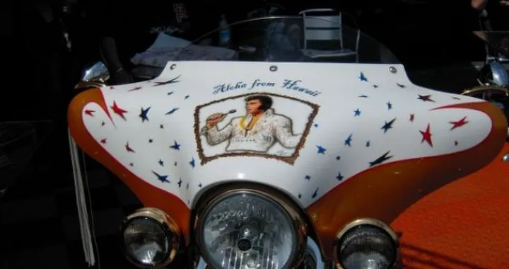 Foto del giorno: Harley Davidson - "The Legend On Tour" a Castel Gandolfo