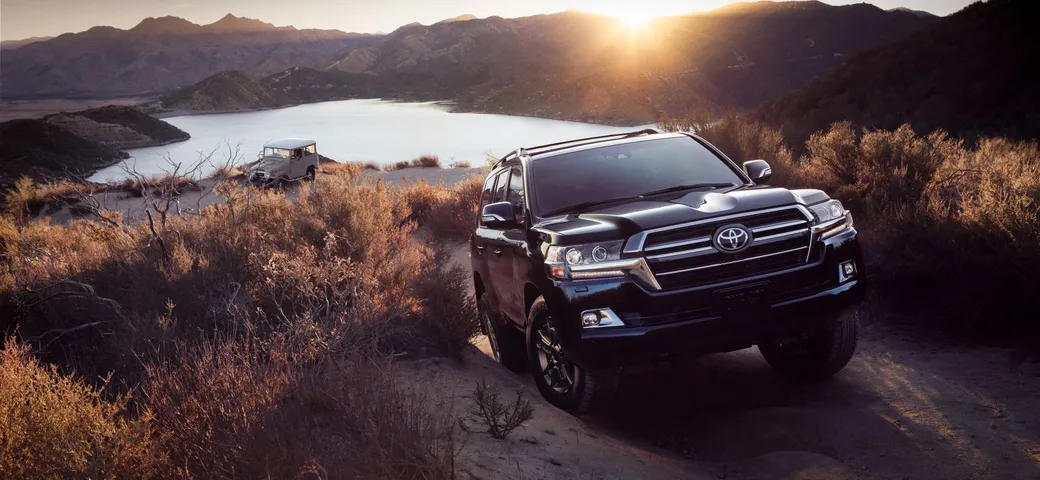 Nuova Toyota Land Cruiser: in arrivo con la propulsione ibrida