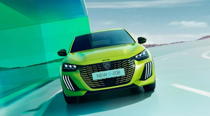 Peugeot 208 2024: il nuovo restyling ispira innovazione [FOTO]