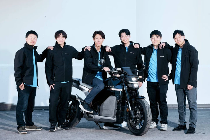 Honda WN7: la nuova moto elettrica cambia il concetto di guida
