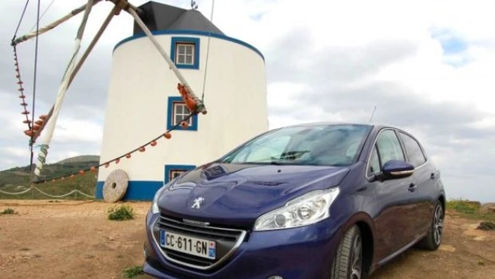 Nuova Peugeot 208: tutto quello che c'è da sapere, listino compreso.