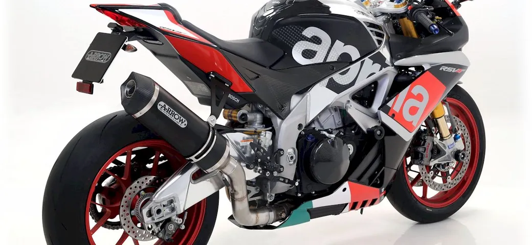 Terminali di scarico Arrow per Aprilia RSV4 2015