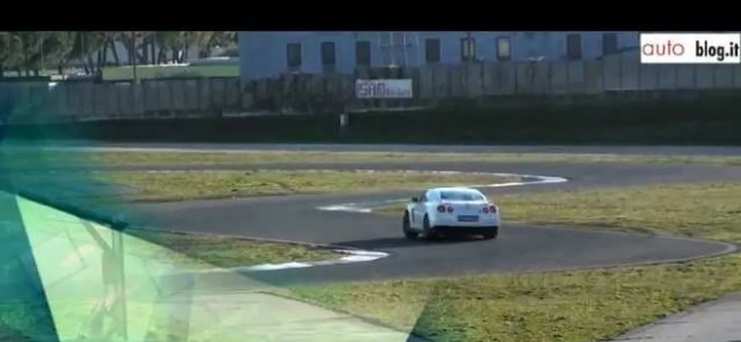 Nissan GT-R: il test di autoblog