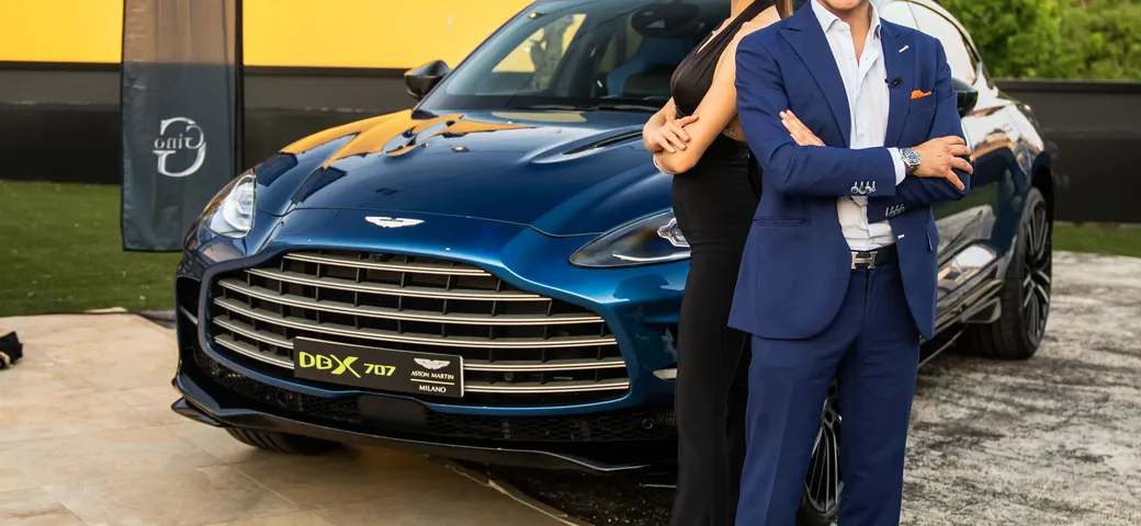 Aston Martin DBX707: debutta in anteprima a Milano
