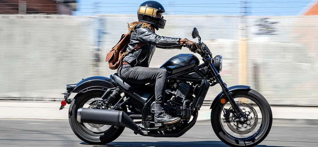 Honda CMX 1100 Rebel, la custom diventa grande