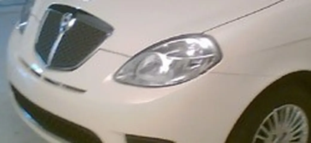 Lancia Ypsilon restyling, prime immagini