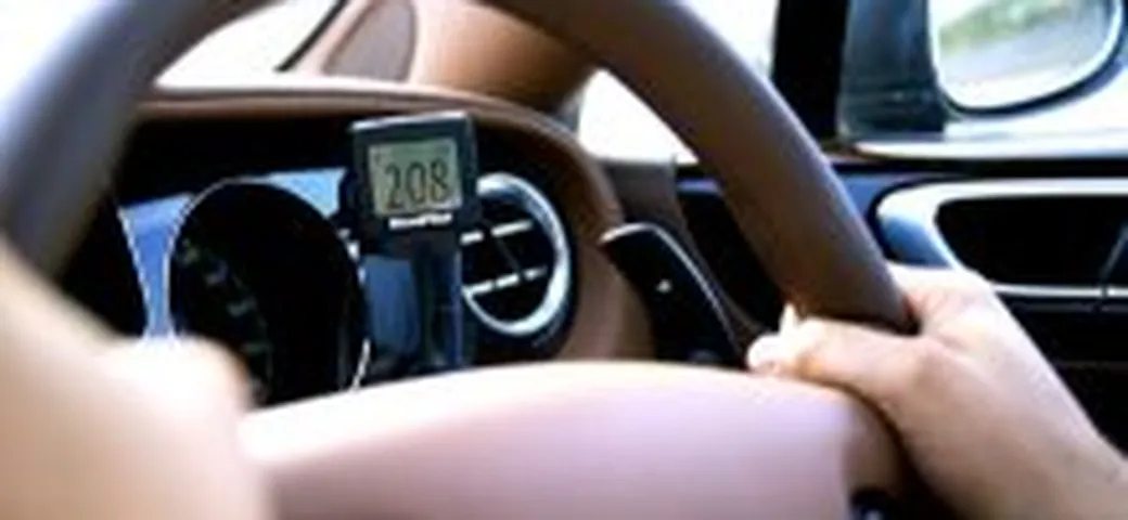 Oltre i 330 km/h in una Bentley Flying Spur