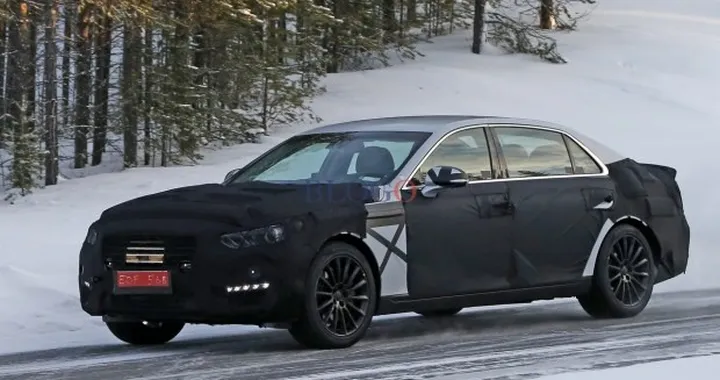 Hyundai Equus: foto spia della futura generazione