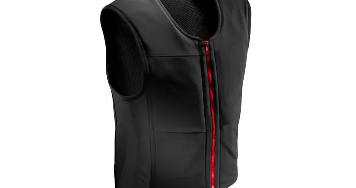 In&amp;motion firma un giubbotto con Airbag testato dalla gente comune