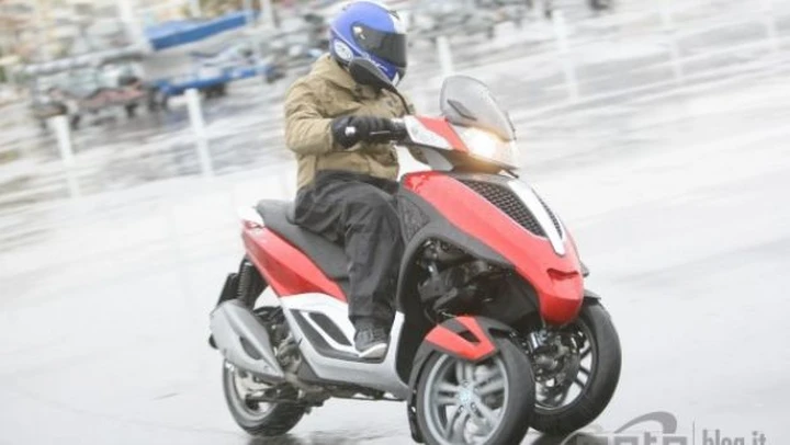 TEST Piaggio MP3 Yourban