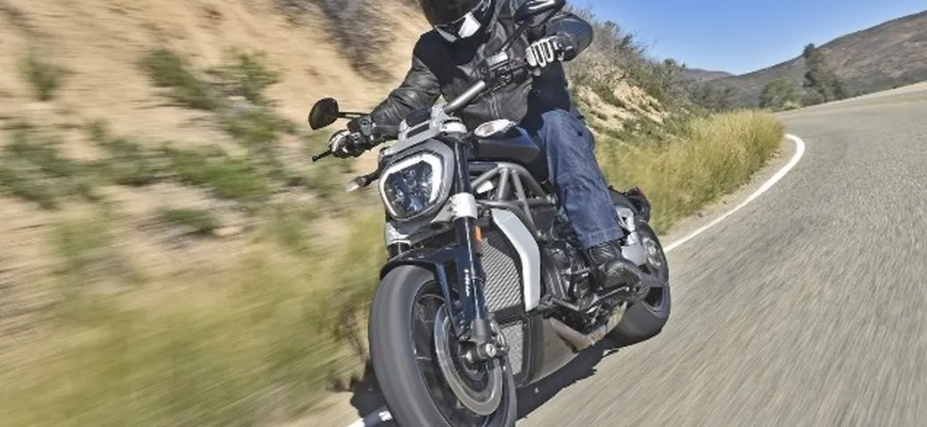 Ducati XDiavel 2016: primo contatto