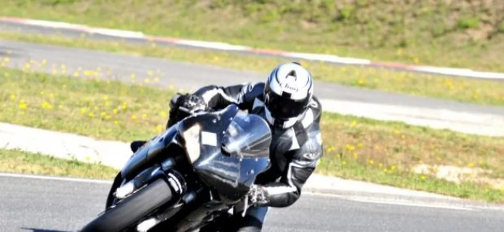 Scatto in Corsa: Honda CBR600RR del 2003 ad Anagni