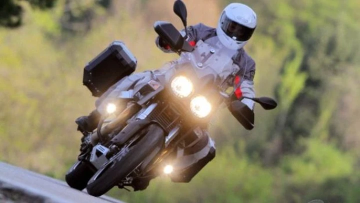TEST Moto Guzzi Stelvio 1200 8V e NTX 2011