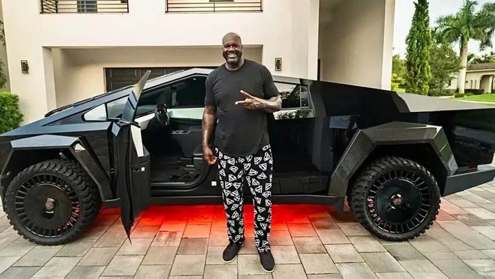 Anche Shaquille O’Neal scarica la Tesla Cybertruck