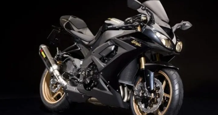 Kawasaki presenta 6 edizioni speciali per ZX-10R, ZX-6R, Z750, Z1000, ZZR1400 e 1400GTR