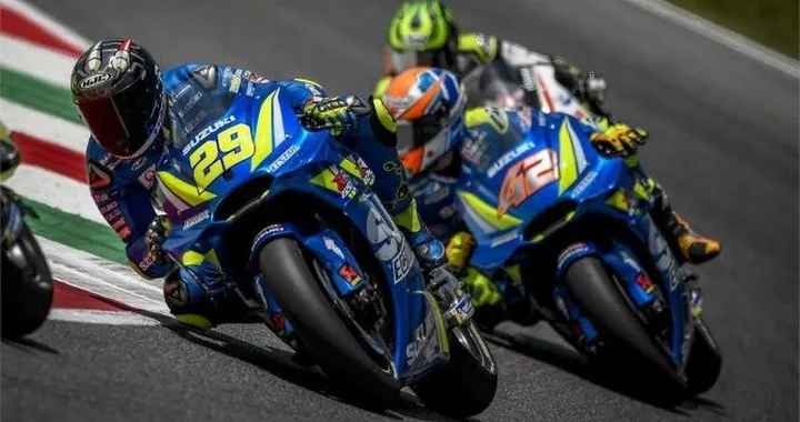 MotoGP: Suzuki con il tridente a Barcellona
