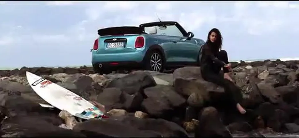 Mini Cabrio Vs Surf  - Trailer