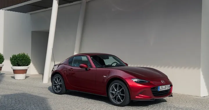 Mazda MX-5 2022: novità, tecnologia KPC, uscita