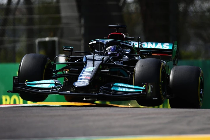 F1 GP dell’Emilia Romagna: Hamilton in pole davanti alle Red Bull