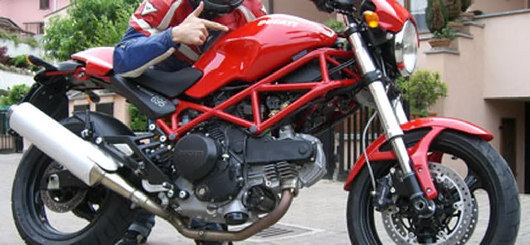 Monster 695: Così si diventa Ducatisti