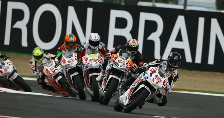EJC 2014: un test con il team Pata Honda WSS per il vincitore